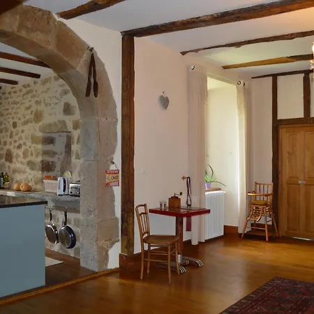 לינה וארוחת בוקר Duc Manoir D'hotes