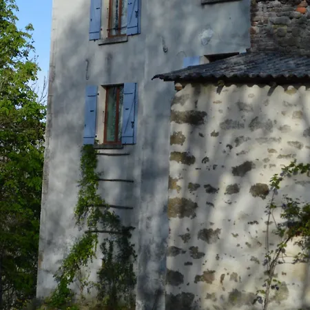 Couette-café Duc Manoir D'hôtes Aubin (Aveyron)