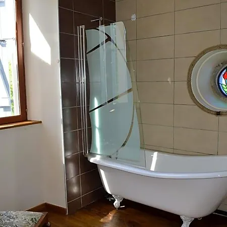 Duc Manoir D'hotes فندق مبيت وإفطار 4*